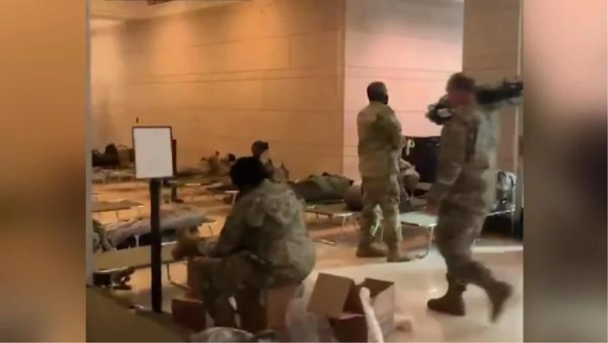 Son dakika haber... ABD Kongre binasına askeri sedye yığını