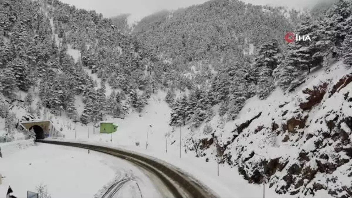 Doğu Karadeniz\'de kış: 478 köy yolu ulaşıma kapandı