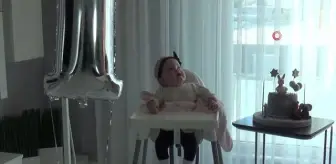 İsveçli çiftin 910 gram olarak dünyaya gelen bebekleri Alicia savaşı kazanıp 1 yaşına girdi