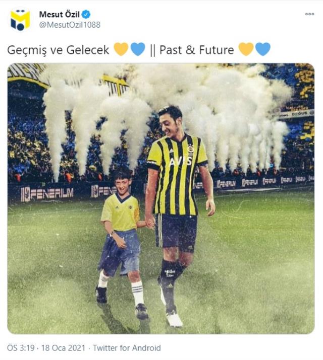 Mesut Özil, 'Geçmiş ve gelecek' mesajıyla Fenerbahçe formalı fotoğrafını paylaştı