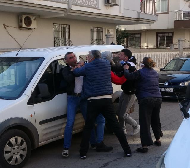 Antalya'da yaşlı kadın kanlar içinde ölü bulundu