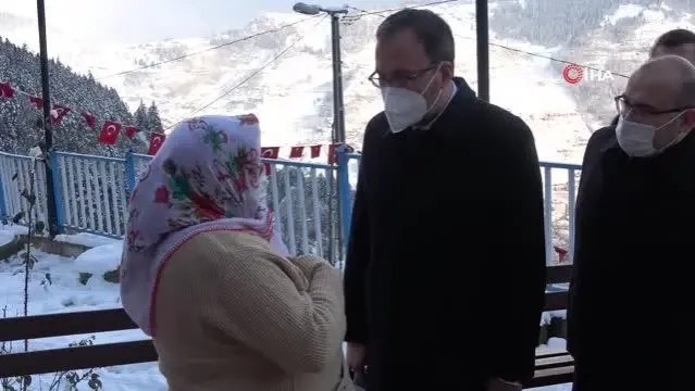 Bakan Kasapoğlu'ndan Eren Bülbül'ün mezarına ziyaret - Son Dakika