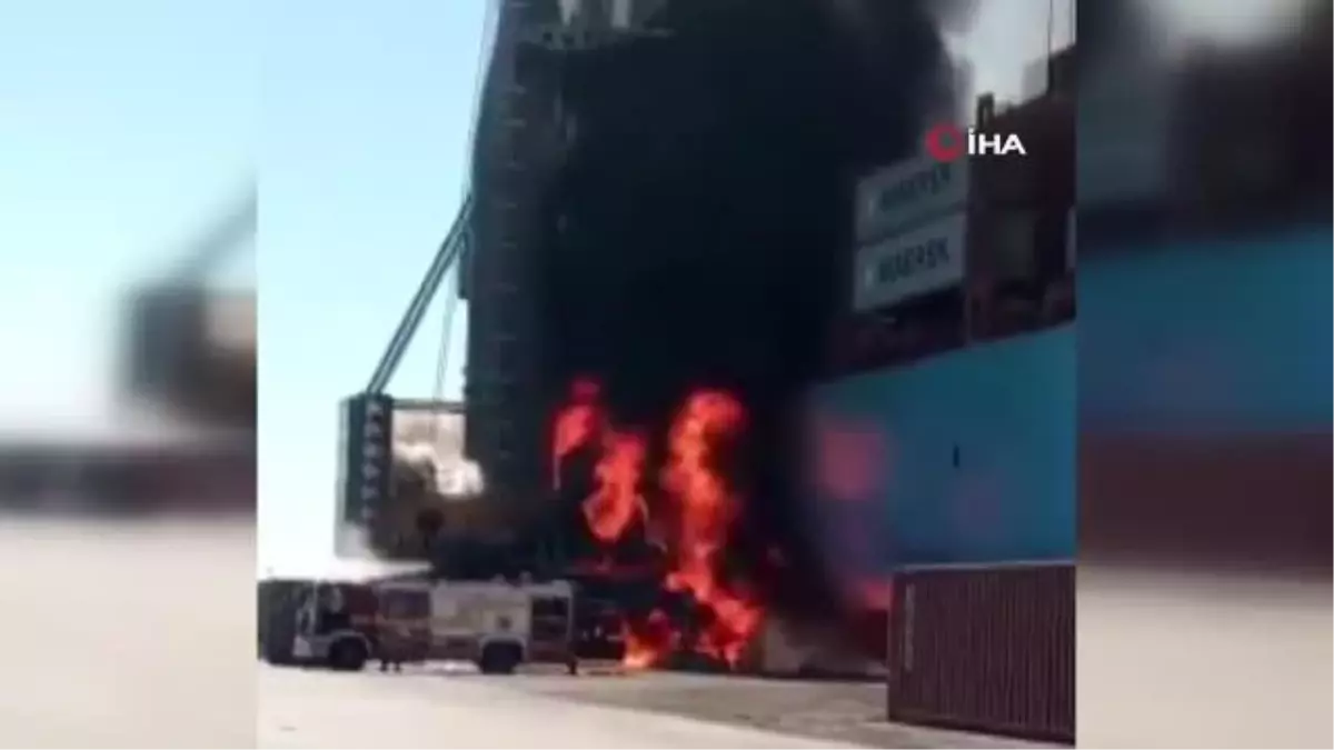 Son Dakika | - Buenos Aires Limanı'nda korkutan yangın