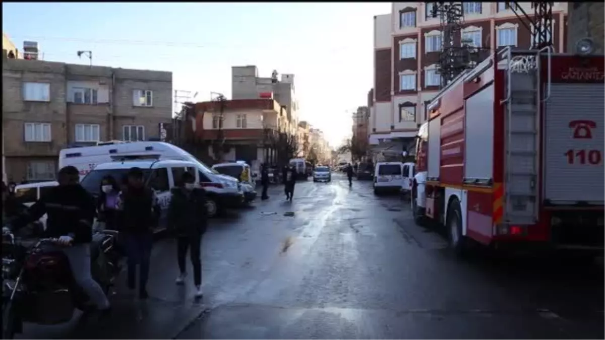 GAZİANTEP - Nizip\'te çıkan yangında 2 çocuk hayatını kaybetti (2)