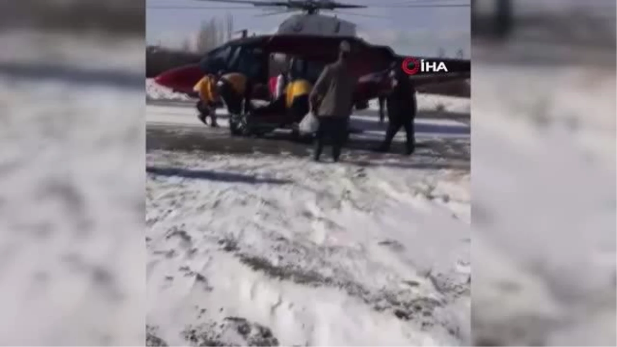 Son dakika genel: Hava ambulansı karla kaplanan yola inip hasta nakli gerçekleştirdi