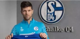 Hollandalı golcü Klaas-Jan Huntelaar, eski takımı Schalke 04'e geri döndü