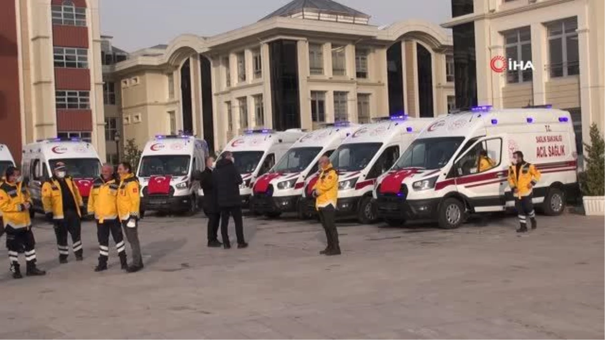 Kocaeli\'de sağlık hizmetlerine 30 yeni ambulans desteği