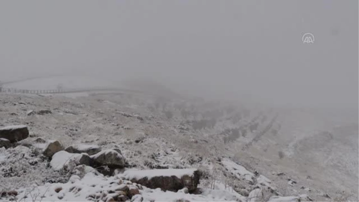 ŞANLIURFA - Göbeklitepe kar nedeniyle beyaza büründü
