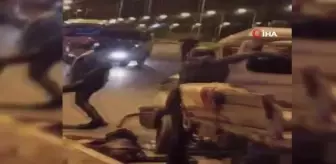 Son dakika haberi! Antalya'da domates yüklü kamyonet otobüsle çarpıştı: 1 ölü,2 yaralı