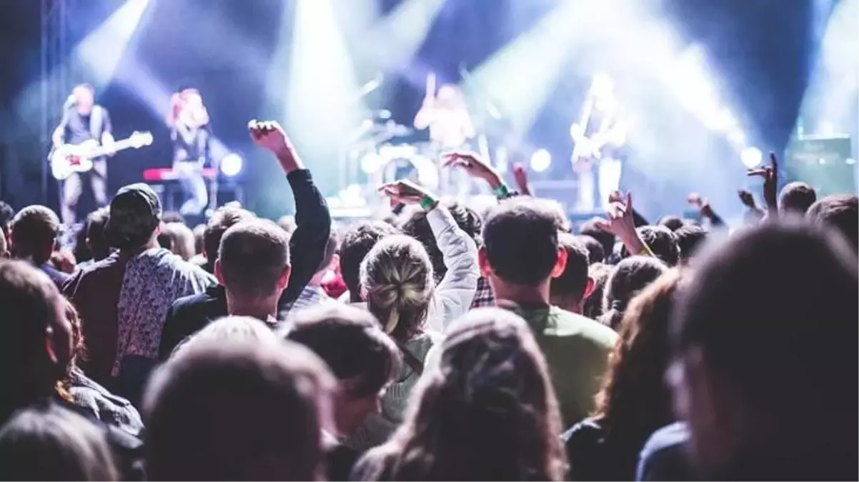 Avrupa Birliği tartışıyor: Konser, sinema ve restoran girişlerinde aşı kontrolü yapılsın