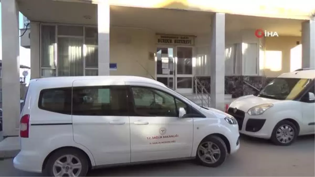 Burdur'da huzurevlerindeki yaşlılar CoronaVac aşısı oldu