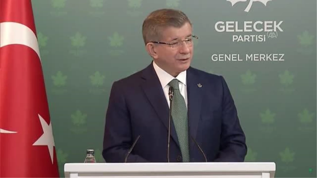 Davutoğlu, partisinin il başkanları toplantısında konuştu