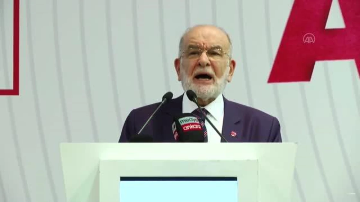 Karamollaoğlu, partisinin Ankara 7. Olağan Kongresi\'nde konuştu