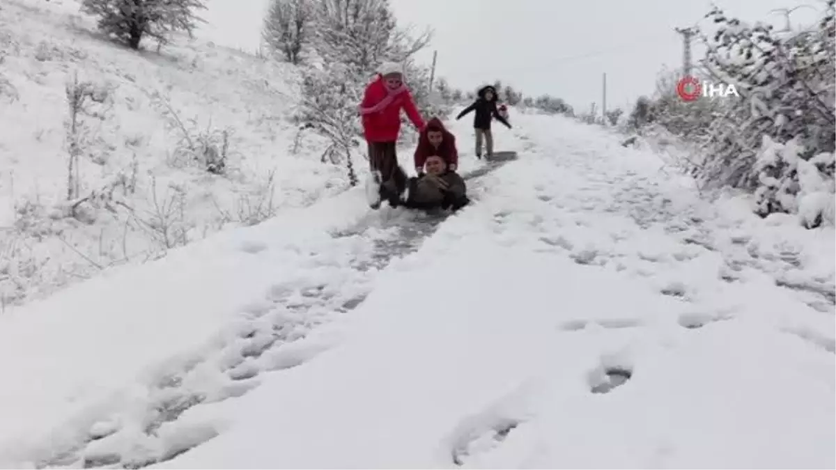Plastik leğen ve poşetlerle kaydılar