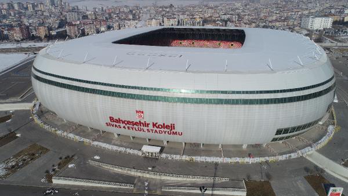 Sivasspor-Fenerbahçe maçı öncesi stattan ilginç görüntü