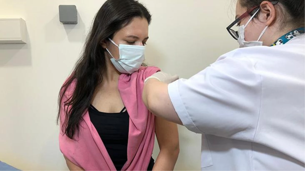 Son Dakika! Türkiye\'de, koronavirüsle mücadele kapsamında birinci doz aşı yaptıranların sayısı 1 milyonu geçti