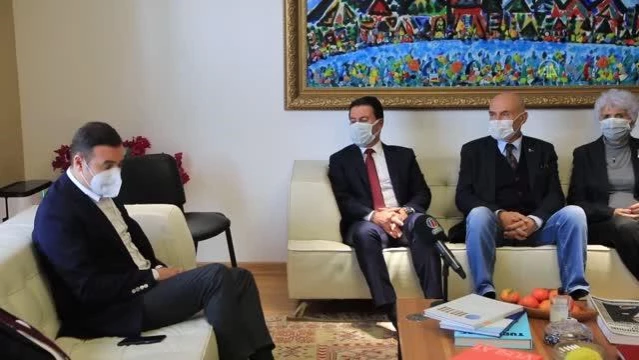 CHP Genel Başkan Yardımcısı Akın, Bodrum Belediye Başkanı Aras'ı ziyaret etti