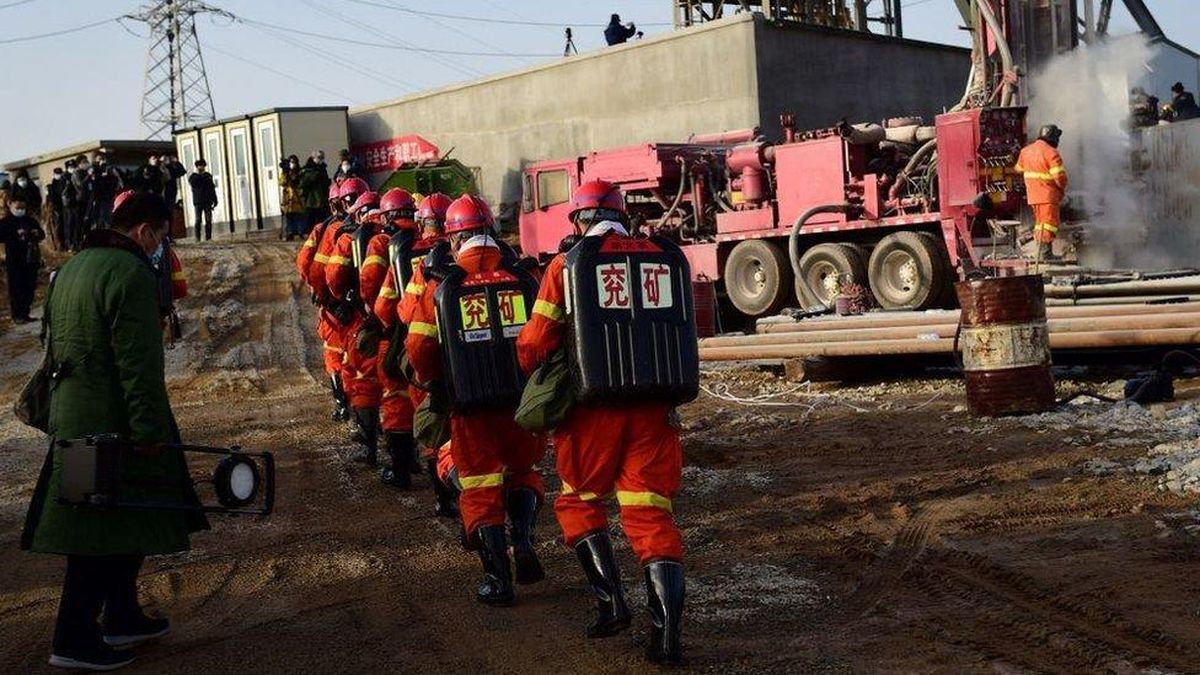 Çinli yetkililer: Altın madeninde mahsur kalan işçilerin kurtarılması 15 gün sürebilir