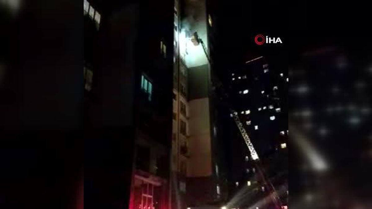 Son dakika haberi... Esenyurt'ta 26 katlı binanın 6'ncı katında doğalgaz patlaması: 5 yaralı