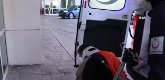 Yolda doğalgaz çalışması yapan işçilere otomobil çarptı: 3 yaralı