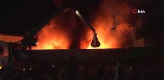 Geri dönüşüm fabrikasında yangın çıktı
