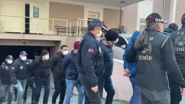 - İzmir merkezli FETÖ operasyonda 40 tutuklama daha