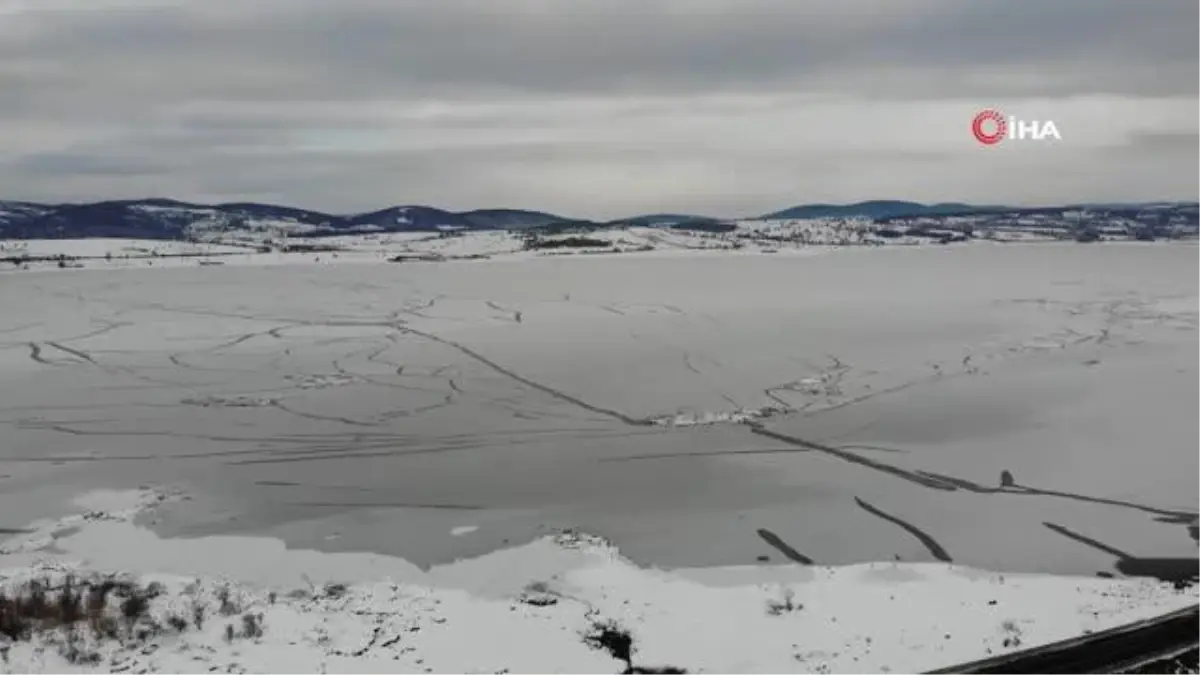 SAMSUN-ÖZEL-DRONE) 870 hektarlık göl buz tuttu