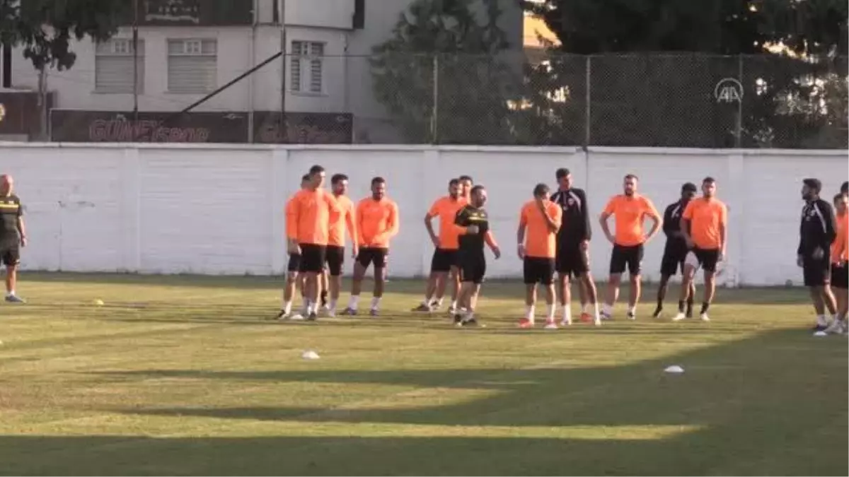 Adanasporlu futbolcu Atalay Babacan: "Galibiyet serisini devam ettirmek istiyoruz"