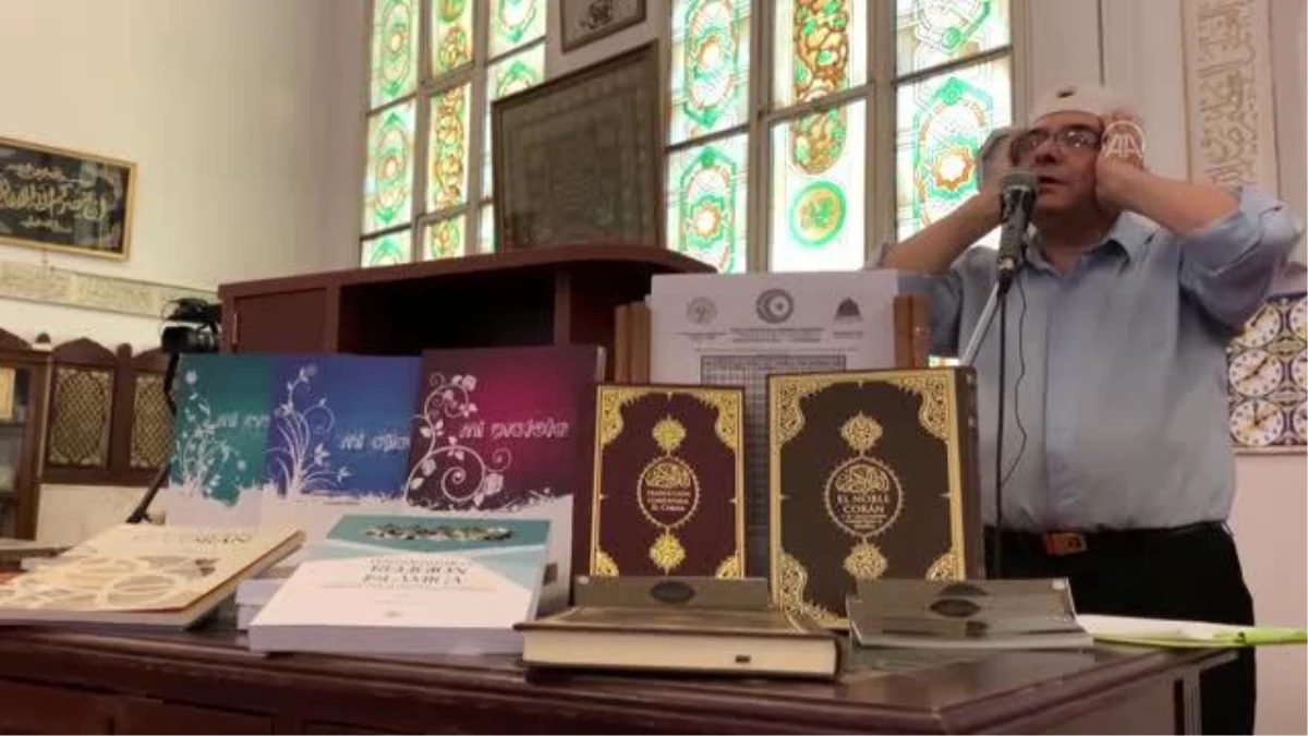BUENOS AIRES - Diyanet\'ten Arjantin\'deki Müslümanların İslam\'ı öğrenmeleri için İspanyolca kitap desteği
