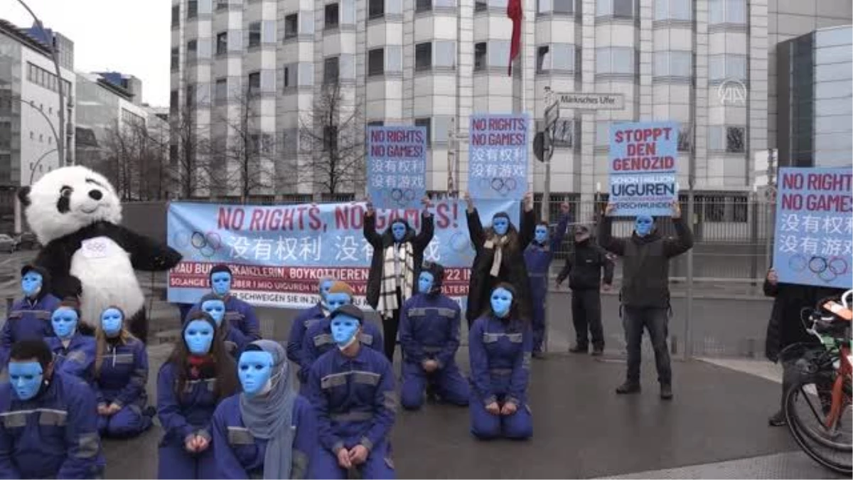 Çin\'in Uygurlara yönelik baskı politikaları protesto edildi