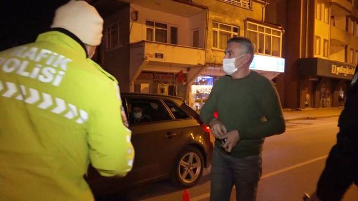 Son dakika haber: Kısıtlamayı ihlal edip, polislere sinirlenen sürücü: Yaz kardeşim