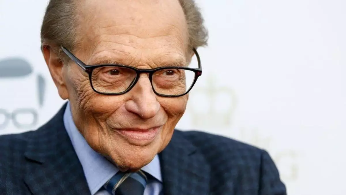 Larry King: ABD\'li ünlü TV sunucusu 87 yaşında hayatını kaybetti