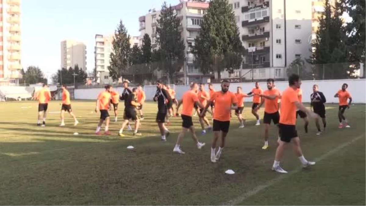 Adanaspor Teknik Direktörü Yunus Murat Ceylan: "Alacağımız her puan önemli"