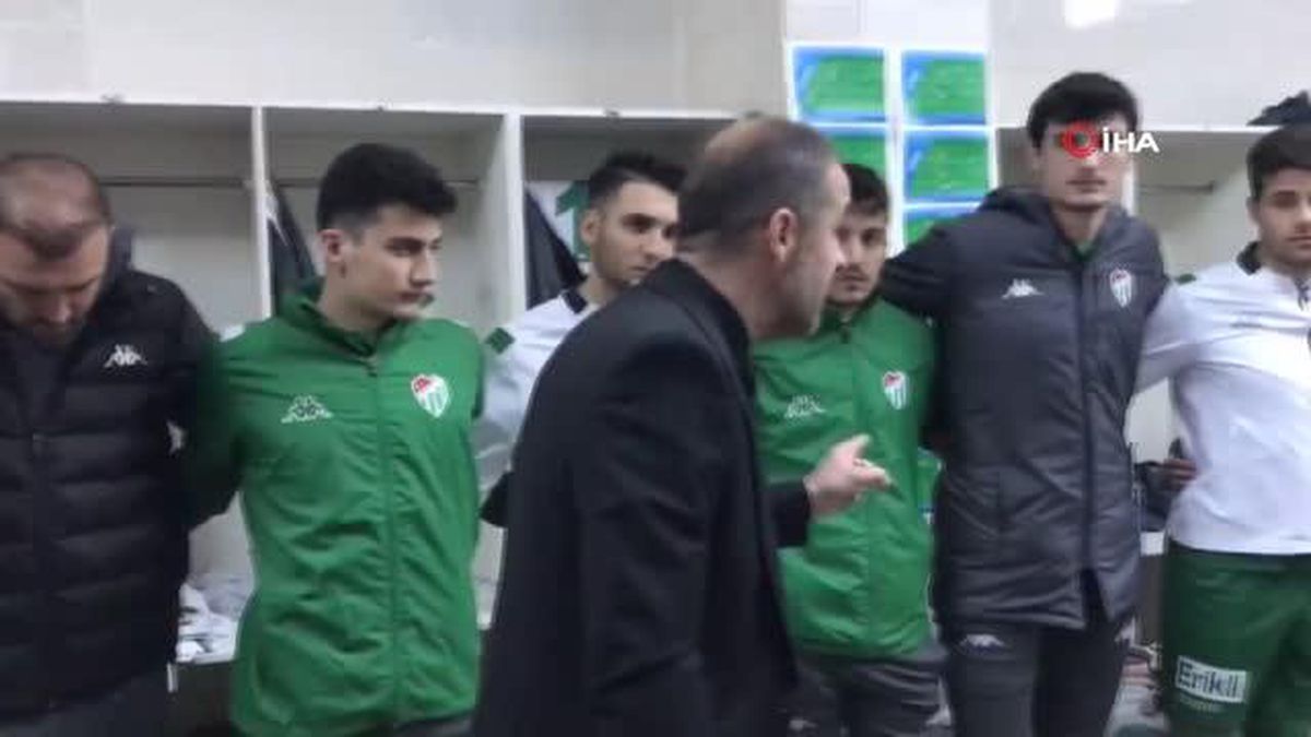 Bursaspor Teknik Direktörü Mustafa Er: 'Asla teslim olmayın'