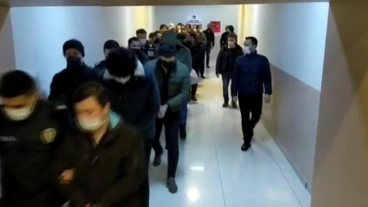 Tapuda rüşvet soruşturmasında 39 şüpheliden 25\'i tutuklandı