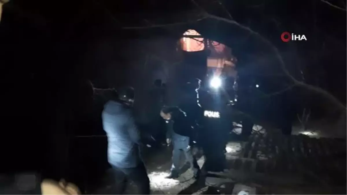 Baba-oğul tartışmasında kan aktı: 2 yaralı