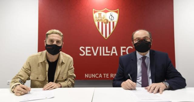 F.Bahçe'nin gündemine gelen Papu Gomez, Sevilla'ya transfer oldu