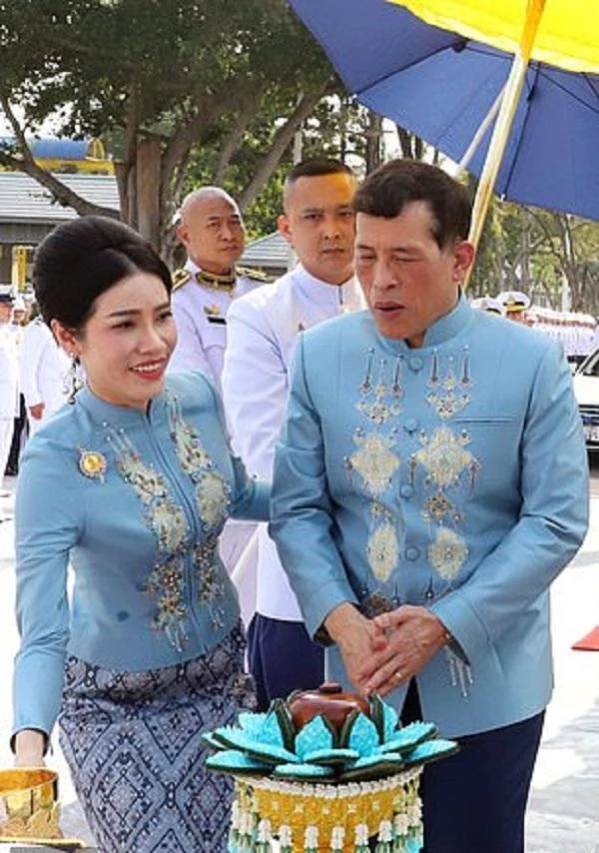 Tayland Kralı Maha'dan metresine doğum günü jesti: İkinci kraliçe ilan etti