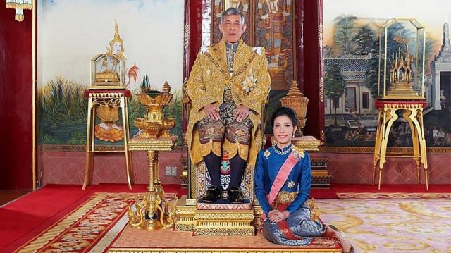 Tayland Kralı Maha'dan metresine doğum günü jesti: İkinci kraliçe ilan etti