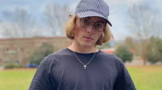 tiktok fenomeni genc takipcilerini dumura ugratti 27 annem 149 kardesim var son dakika dunya tiktok fenomeni genc takipcilerini dumura ugratti 27 annem 149 kardesim var son dakika dunya