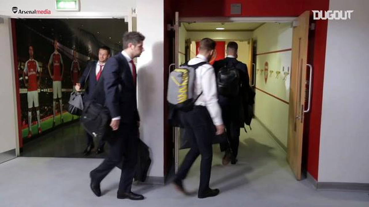 Arsenal\'in 2015\'de 3-0\'lık Manchester United Galibiyetinin Perde Arkası Görüntüleri