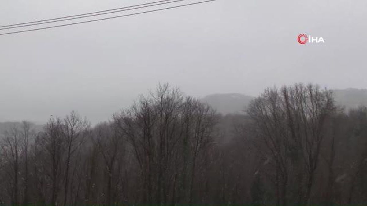 Sarıyer'de kar yağışı aralıklarla etkili oluyor