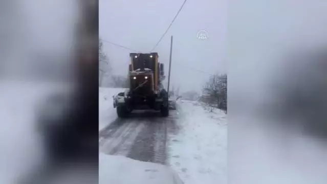 Trakya'da kar yağışı etkili oluyor