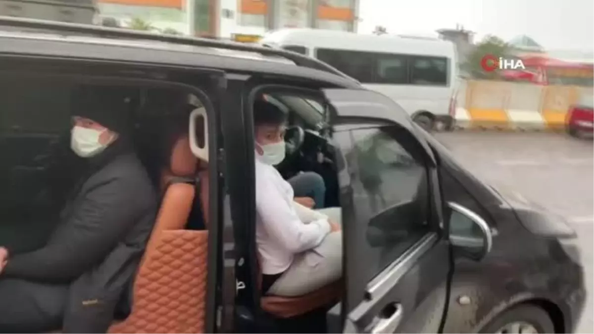 VIP araçla Avrupa\'ya kaçarken yakalandılar
