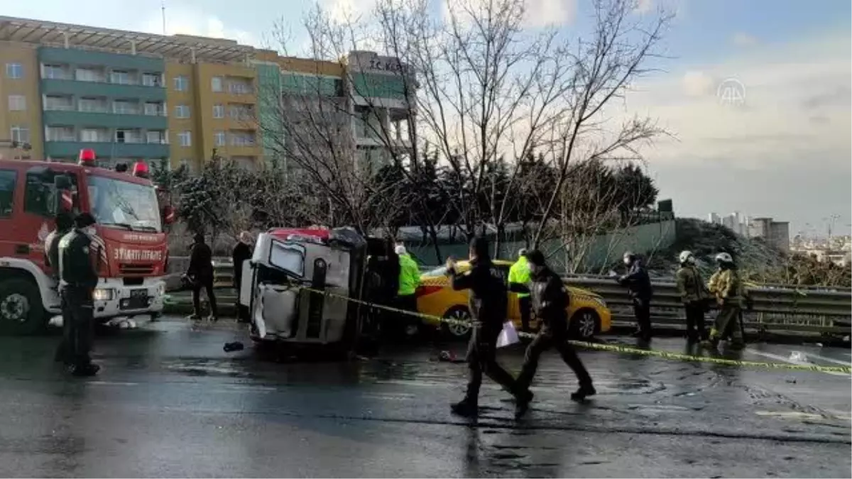 Son dakika haberleri: Kartal\'da taksiyle çarpışan hafif ticari aracın sürücüsü hayatını kaybetti