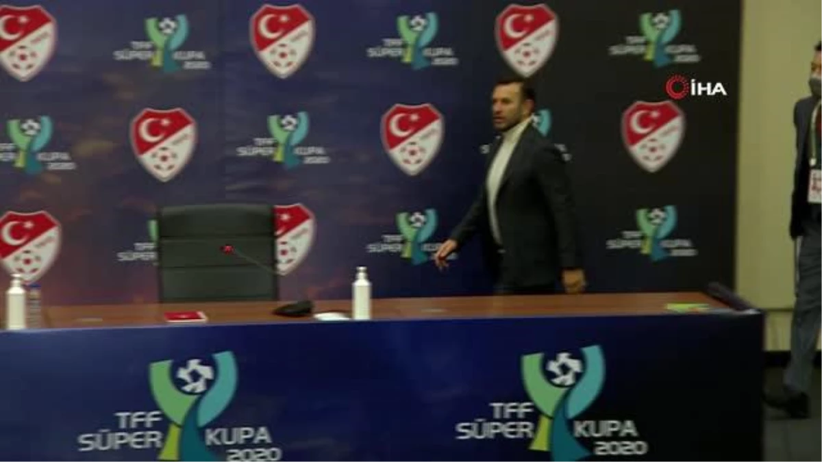 Okan Buruk: "Daha kaliteli, bu maçı daha çok önemseyecek bir hakem olmalıydı"