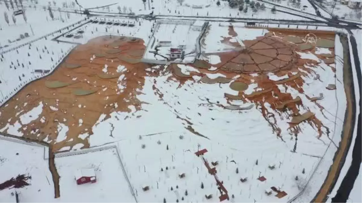 Kar altında Altınkale