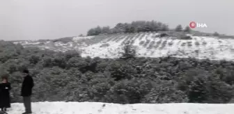 Kuşadalılar, kar görmek için yüksek kesimlere akın etti