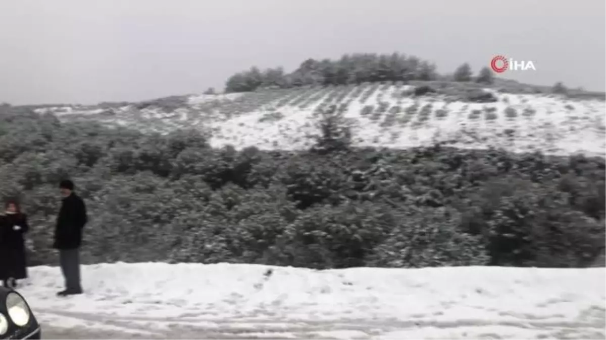 Kuşadalılar, kar görmek için yüksek kesimlere akın etti