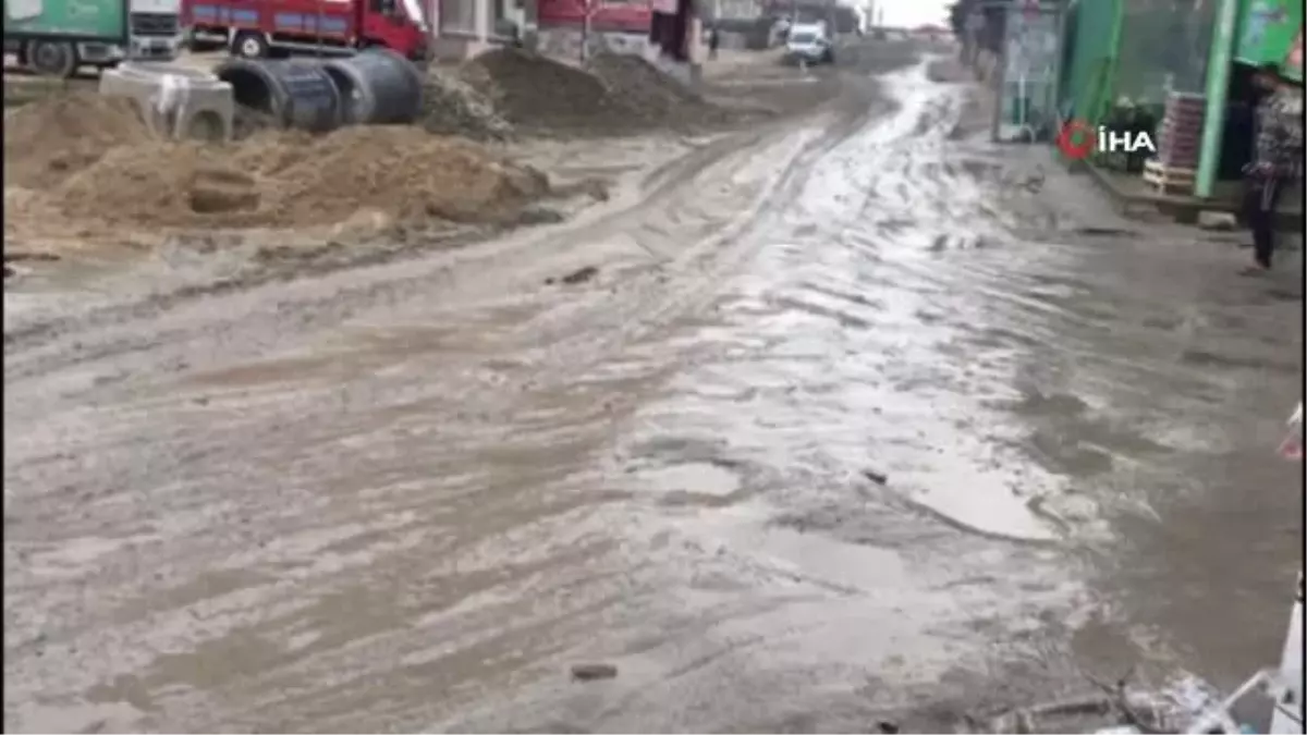 AK Parti'den CHP'li büyükşehir belediyesine 'Ucube yol' tepkisi